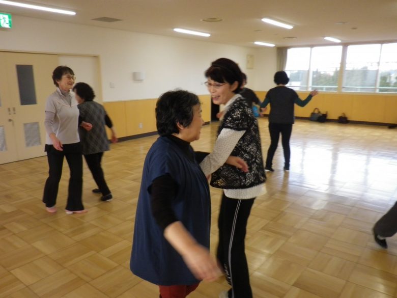 フォークダンスはまなす 社会福祉法人千歳市社会福祉協議会